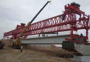 Craein Tógála Droichead Girder Launcher Do Fhoirgneamh an Droichid